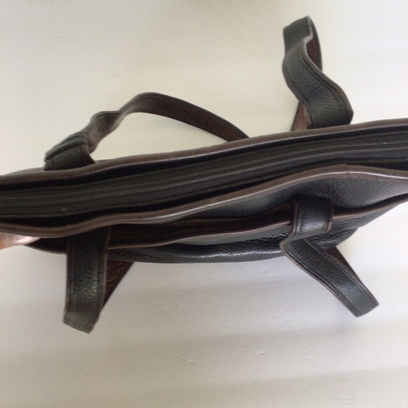 BRIGHTON BLACK LEATHER SHOULDER BAG - Picture 7 of 16